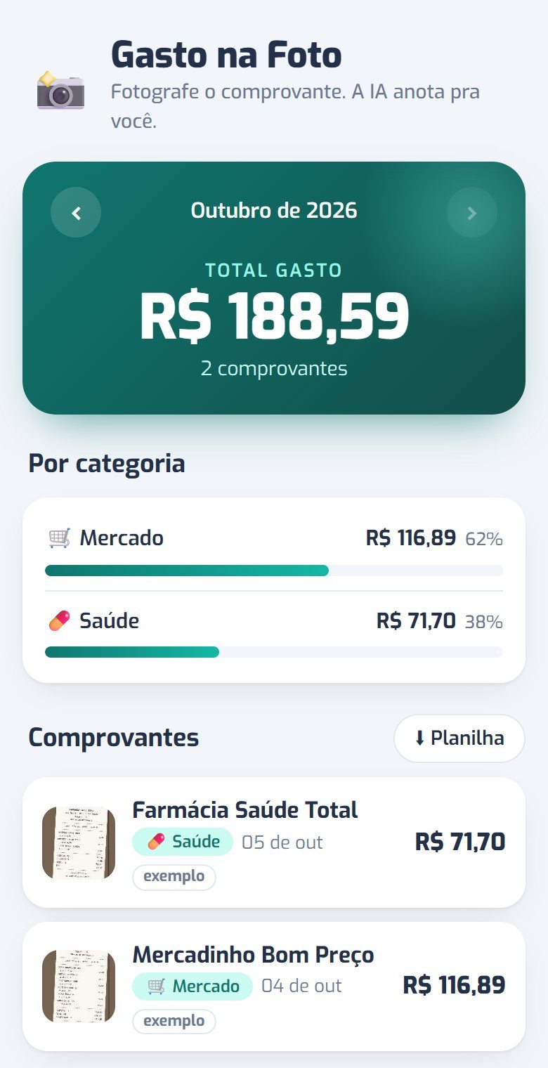 Tela do Gasto na Foto com dois comprovantes de exemplo lidos pela IA